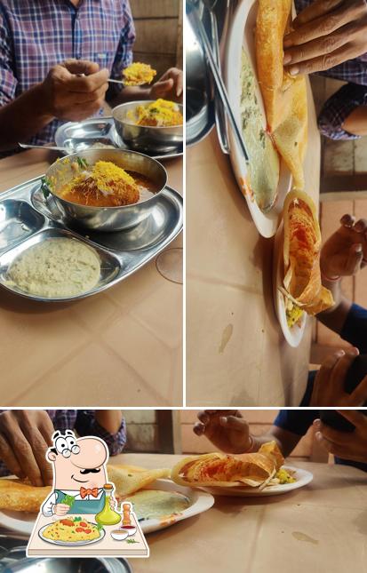 Food at Ramesh Dosa Centre