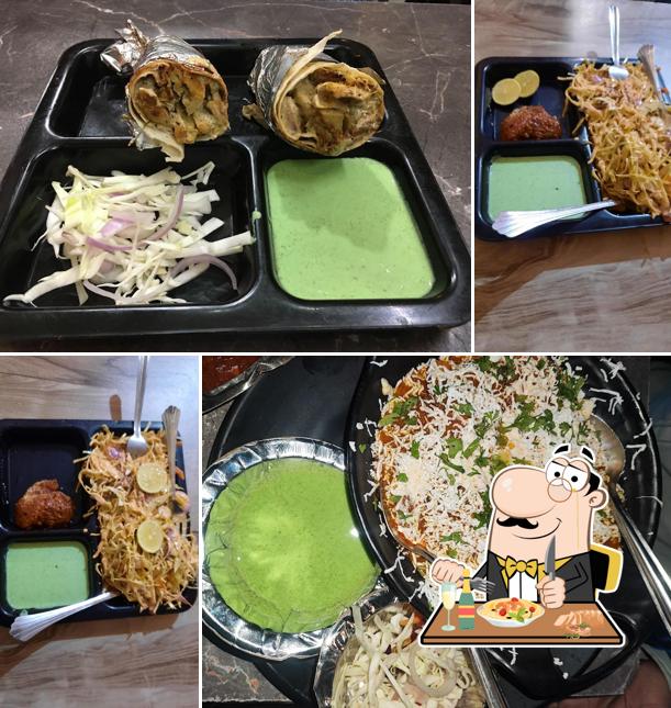 Pad thai at Paaji Malai Chaap Wale