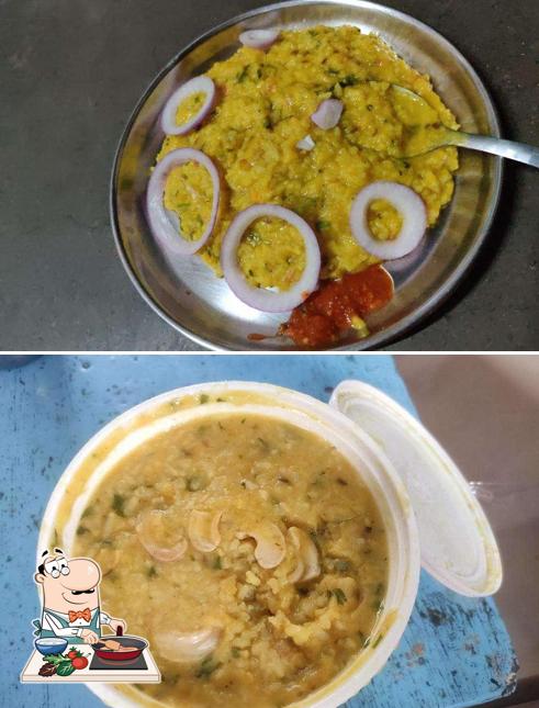 Chicken curry at Hotel Pallavi Deluxe