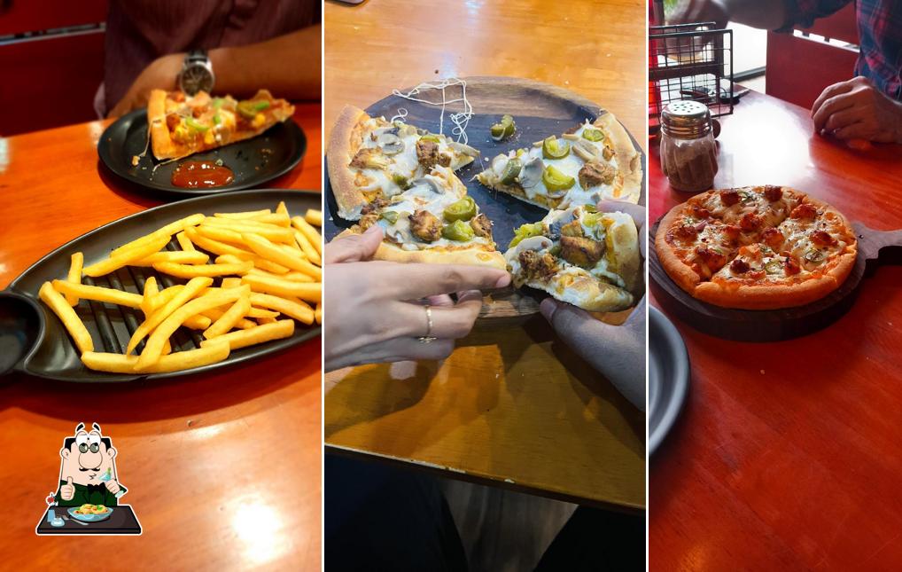 Meals at Looco's Pizza - Perinthalmanna