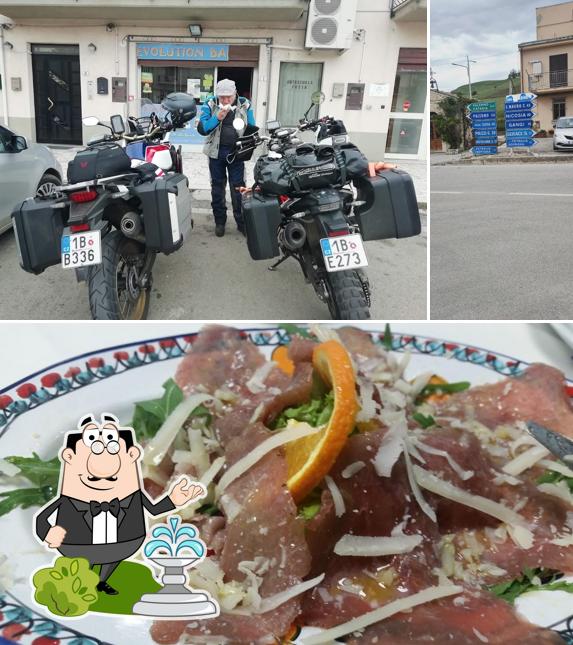 Tra le varie cose da Bar Evolution si possono trovare la esterno e cibo