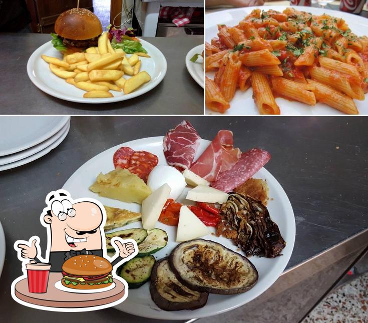 Concediti un bell'hamburger a Le Mimose Pizzeria Bisteccheria Hamburgeria