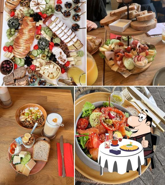 Piatto di formaggi al Bees & Birds Cafe