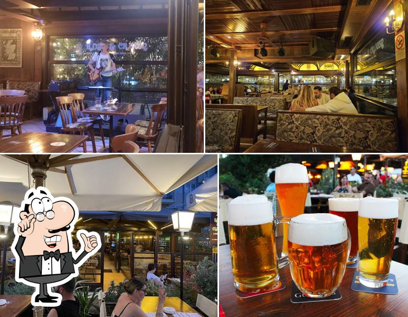 Dai un'occhiata agli interni di Rose&Crown pub