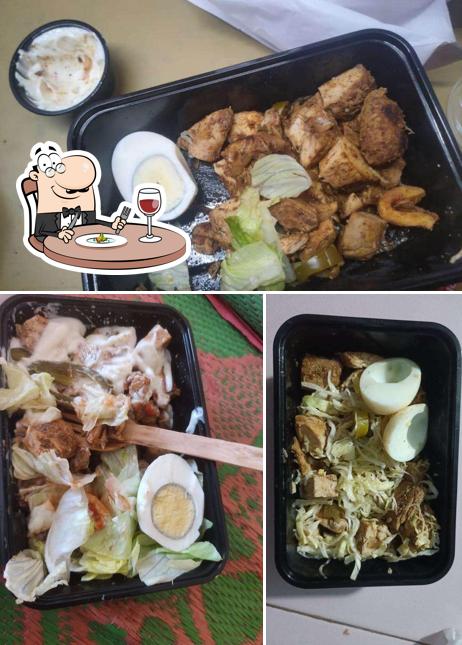 Food at Gourmet Shawarma