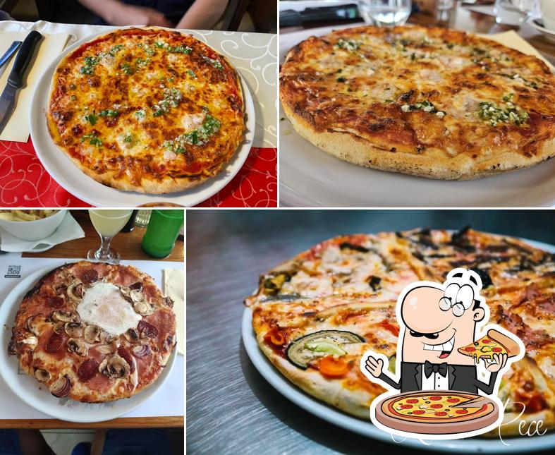 Scegli una pizza a Konoba Pece