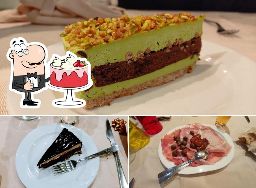 Guarda la foto di Pizzeria La Pavana