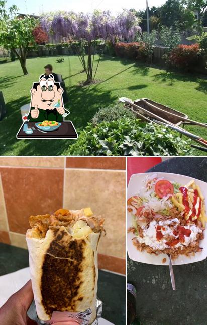 Dai un’occhiata alla foto che presenta la cibo e esterno di Pak Doner Kebab