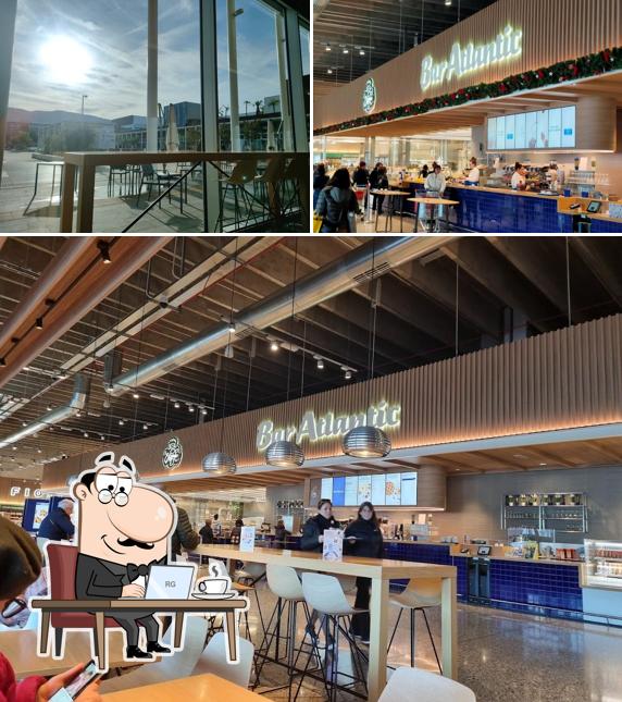 Siediti a un tavolo di Bar Atlantic