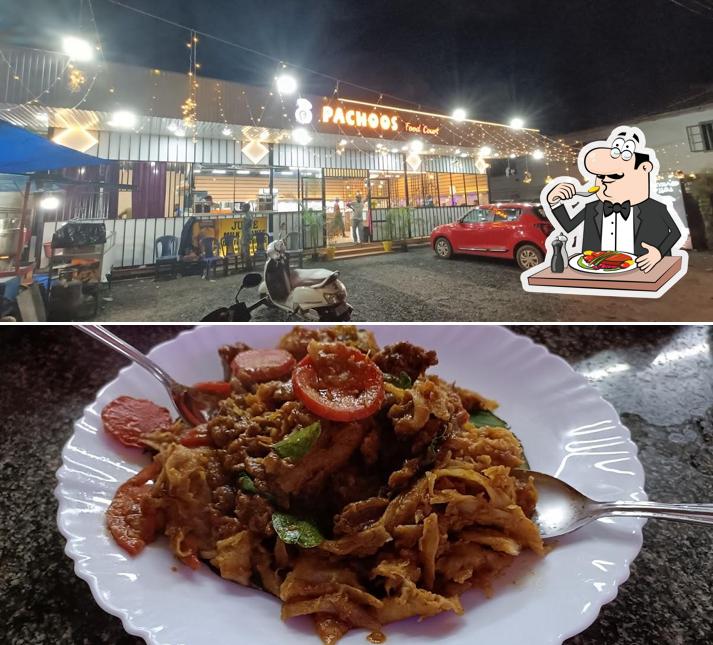 Food at Pachoos Food Court
