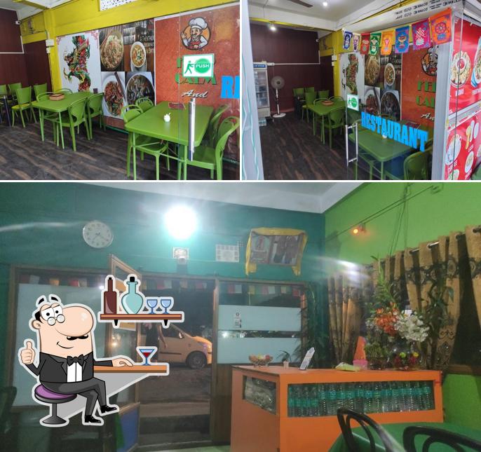 The interior of Momo Let's Eat