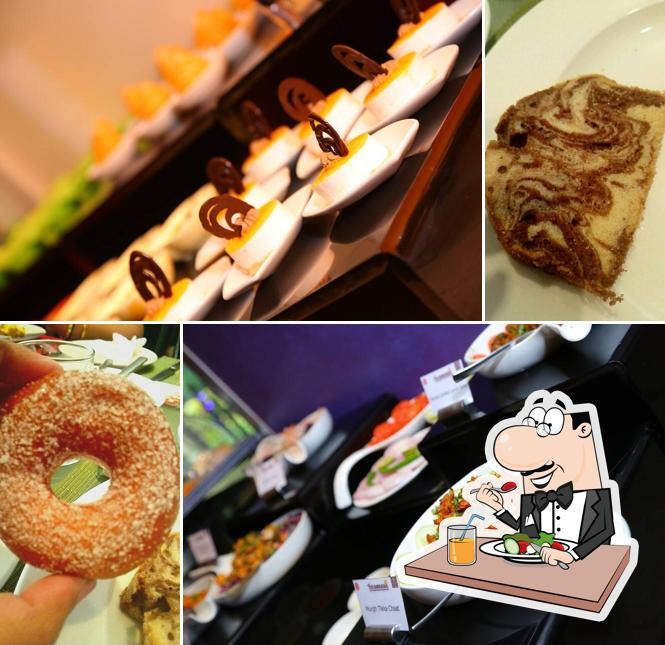 Meals at Melange - The Golkonda Hotel