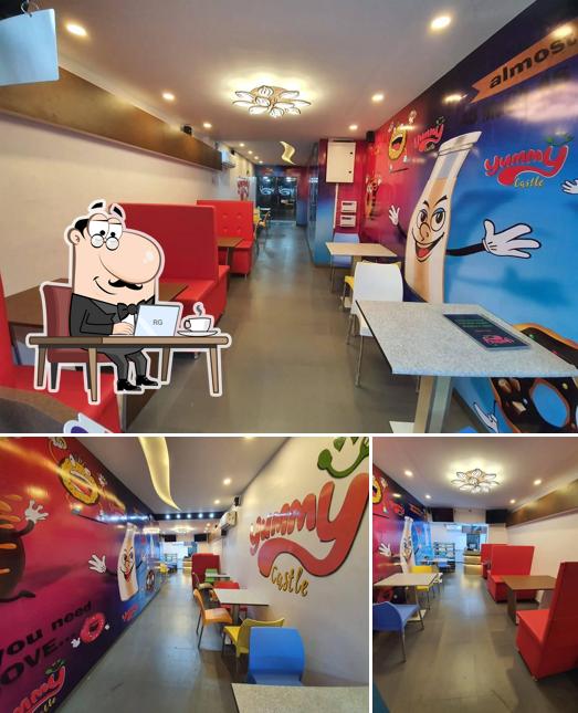 The interior of YUMMY CASTLE