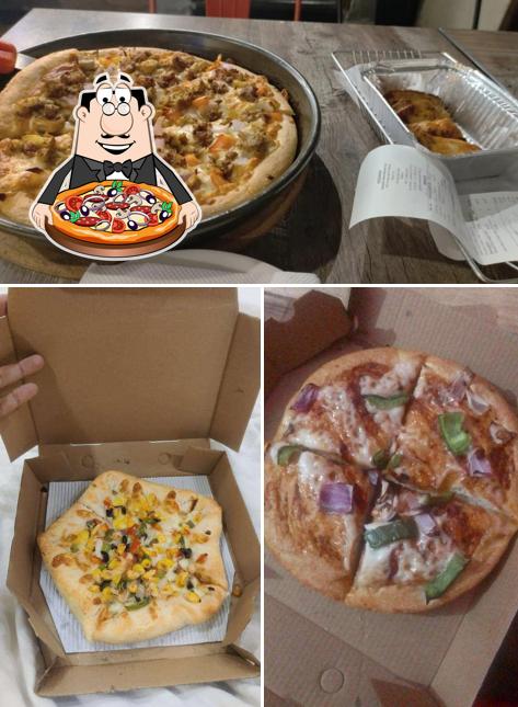 At Pizza Hut Hazaribagh Road, Ranchi, you can get pizza