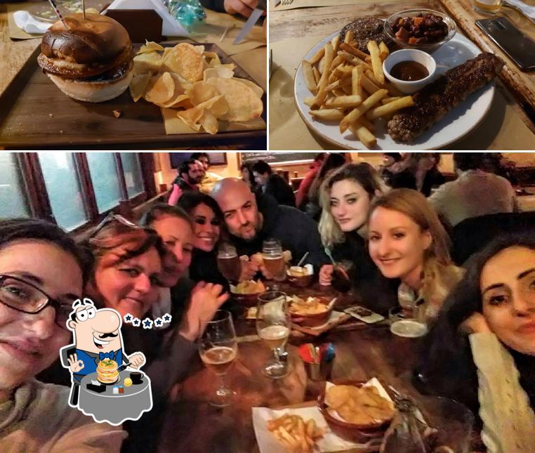 Questa è la foto che mostra la cibo e interni di King Arthur