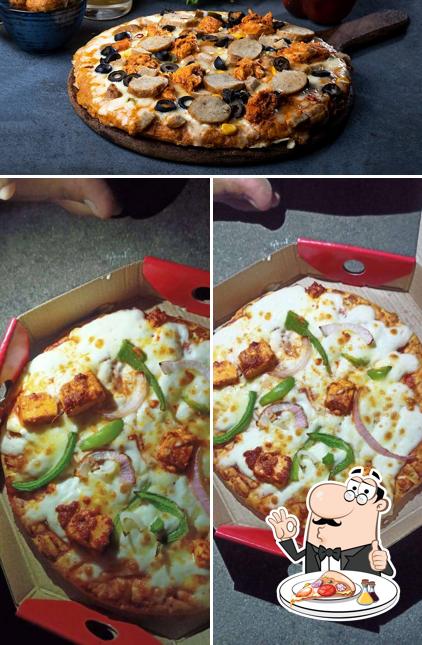 Try out pizza at Oven Story Pizza