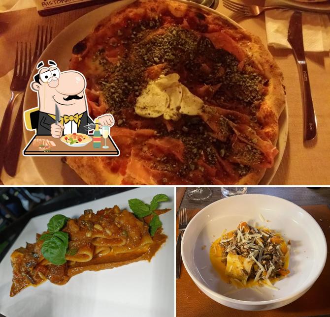 Platti al RISTORANTE Pizzeria TRAMINER a Barcellona Pozzo di Gotto (ME) - Ristorante di pesce, Cucina mediterranea, Sala ricevimenti