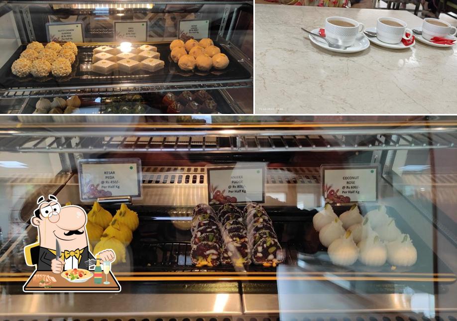 Food at Jupiter Hospital Restaurant