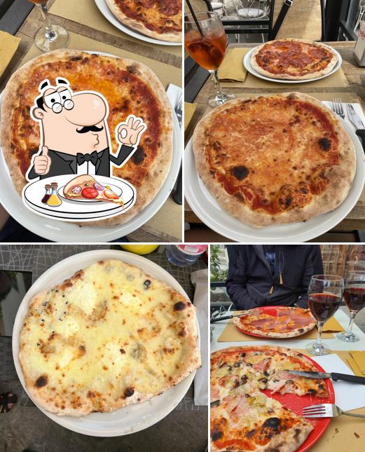Ordina una pizza a La Dolcevita Bar Pizzeria