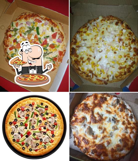 Pick pizza at ItalianToppers pizza