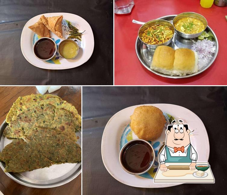 Samosa at Vithu Mauli Kadhi Samosa & Snacks