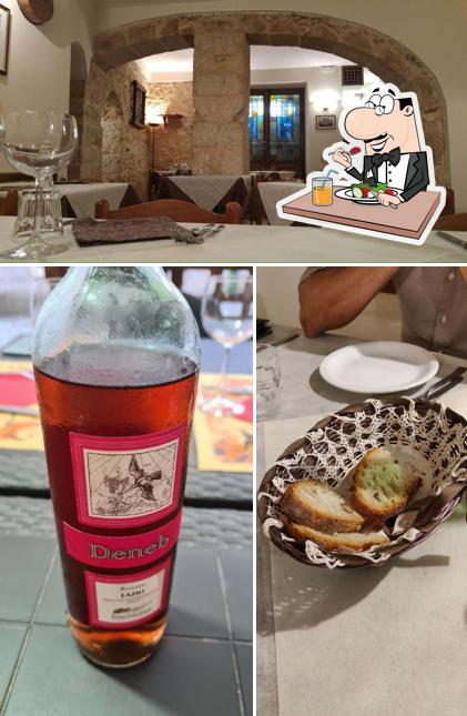 Guarda la immagine che mostra la cibo e interni di OSTERIA "LA BOTOLA"