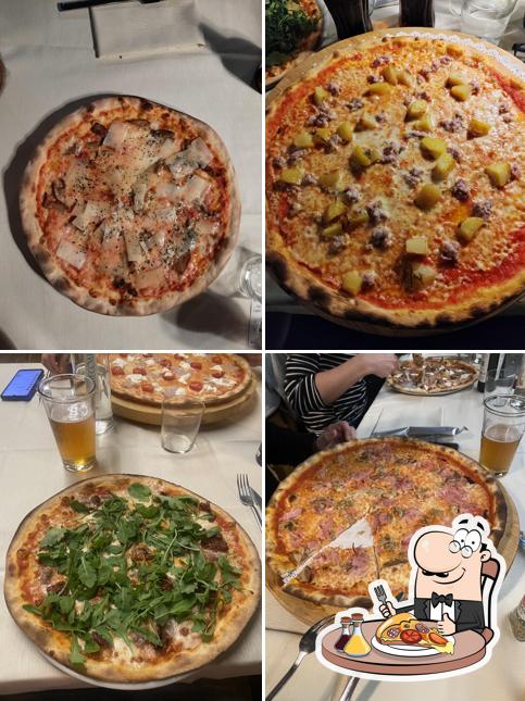 Ordina tra le svariate varianti di pizza