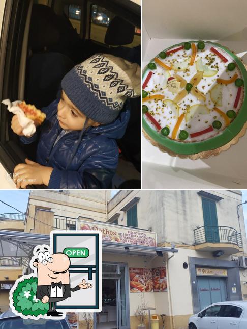 Gli esterni di Pathos - Panificio, Patisserie & Cake Shop