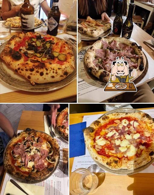 Ordina tra le molte varianti di pizza