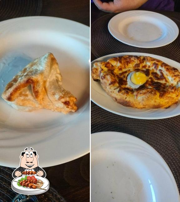 Food at Хинкальная
