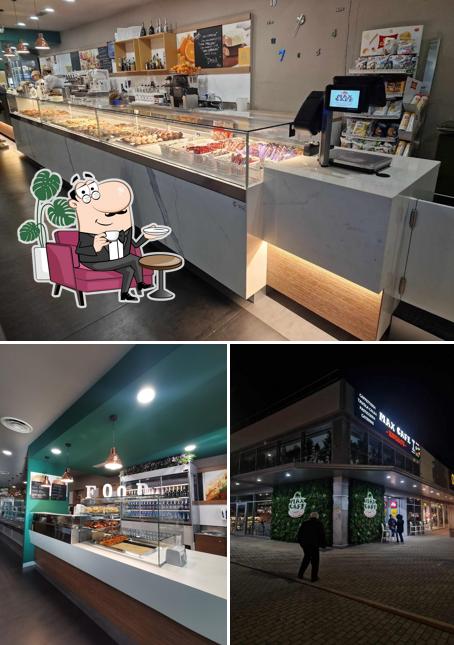 Dai un'occhiata agli interni di Max Café