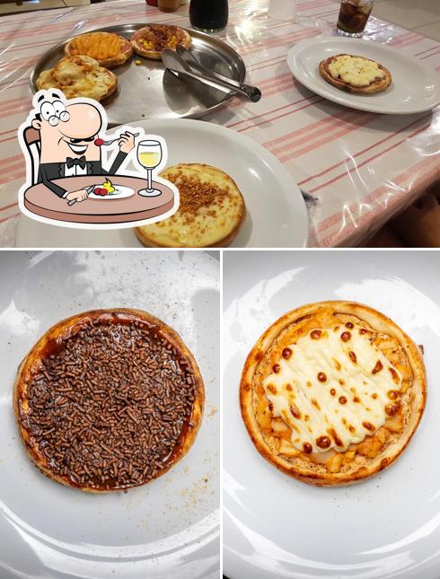 Comida em Bella Roma Pizzaria e Esfiharia