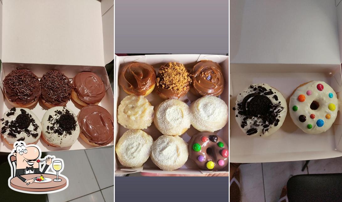 Platos en Emporium_Donuts