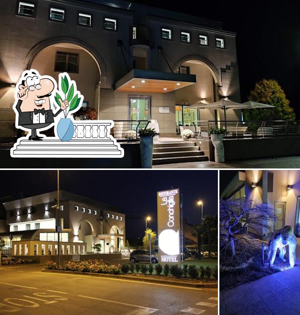 Puoi goderti l'aria fresca da seduto all'esterno di Ristorante - Hotel La Conchiglia