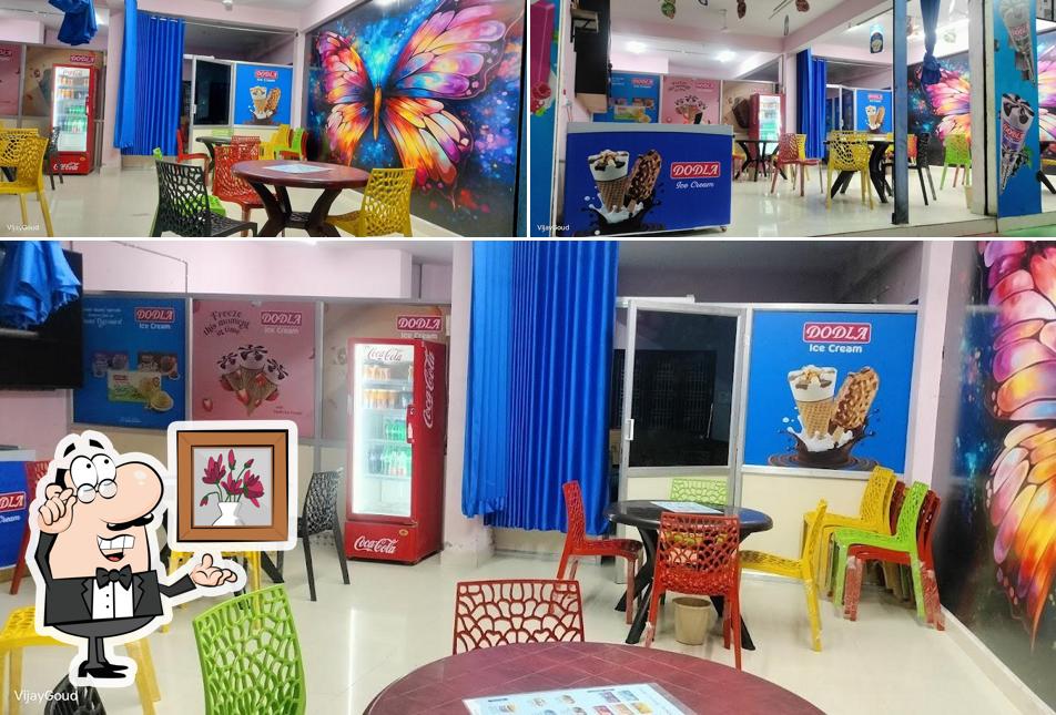 Sri Venkateshwara Dodla ice cream parlour
