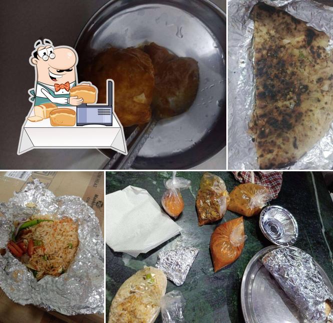 Garlic bread at Shiv Bhojnalaya