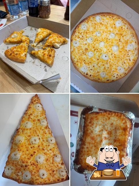 Food at La Pino'z Pizza Shela