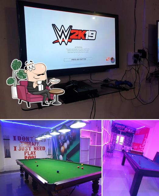 The interior of AMM48 Eat & Fun (Fastfood & Gaming)