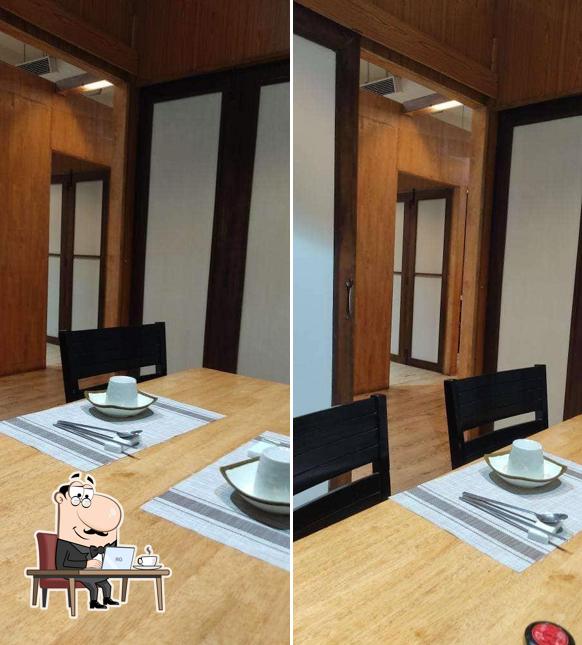 The interior of Haru 하루 Chinese-Korean Fusion restaurant (SOUTH POINT MALL)(중화요리)