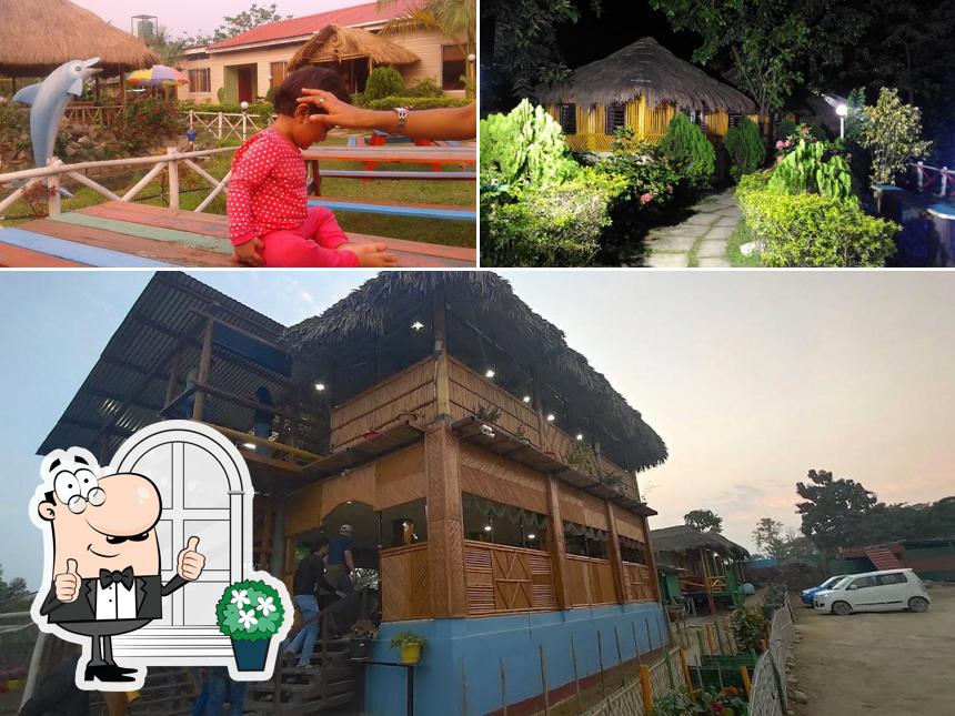Check out how TREE HOUSE looks outside