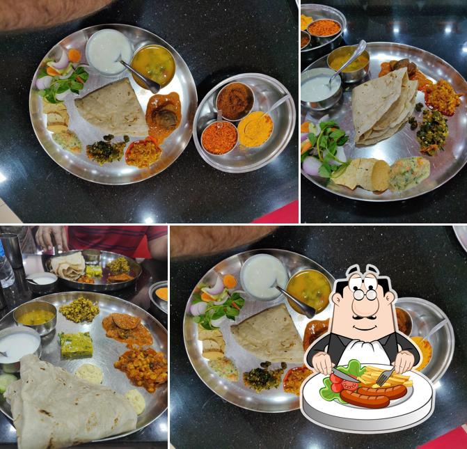 Meals at Hotel Nalapaka belagavi ಹೋಟೆಲ್ ನಳಪಾಕ ಬೆಳಗಾವಿ