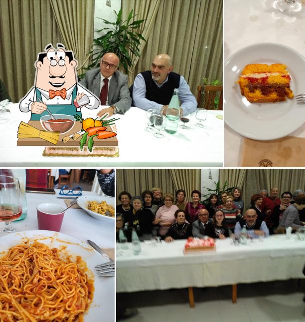 Spaghetti alla bolognese al Ristorante Abruzzo in tavola