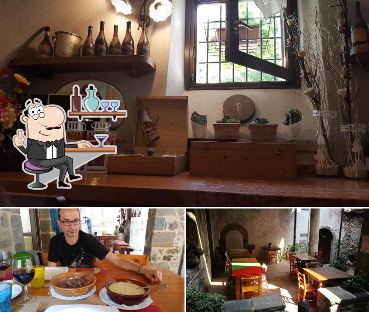 Dai un'occhiata agli interni di Taverna di Arlecchino di Moretti Franco