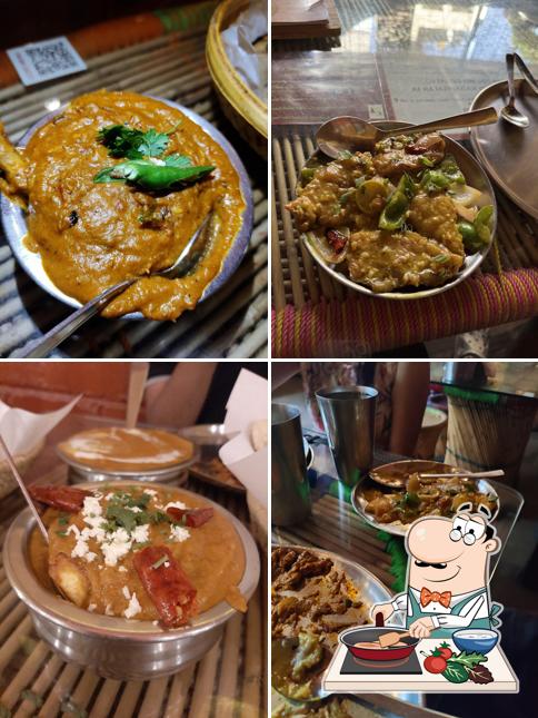 Chicken curry at Chulha Chauki da Dhaba Jayanagar