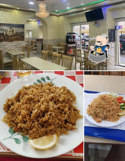 Tra le diverse cose da Halal Restaurant si possono trovare la cibo e interni