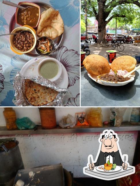 Take a look at the picture showing food and beverage at Rawal Pindi Refreshment