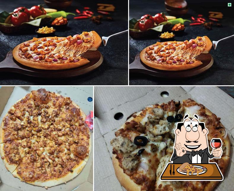 Try out pizza at Oyalo Pizza