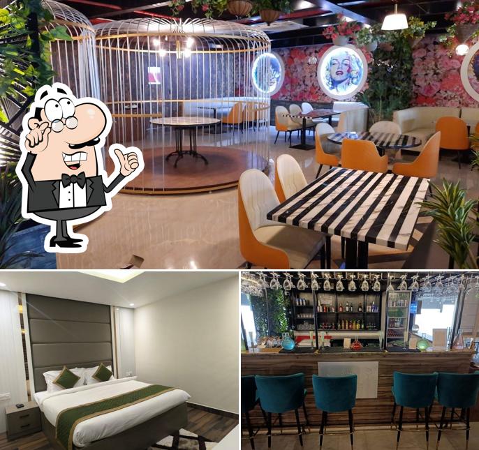 Check out how THE TRIPLE CROWN looks inside