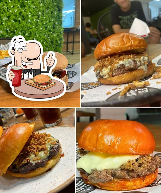 Experimente um hambúrguer no Franco Burger
