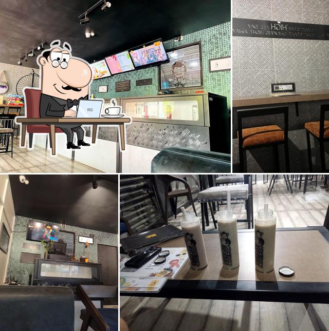 The interior of Drunken Monkey